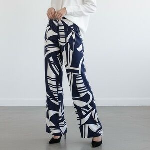 Chico’s Geometric Print Textured Black and White Wide Leg Pleated Pants